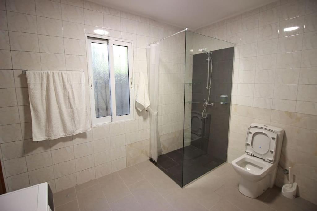 Emblematic House 3 Apartment Gjirokaster Bagian luar foto