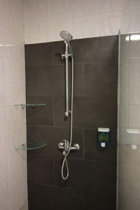Emblematic House 3 Apartment Gjirokaster Bagian luar foto