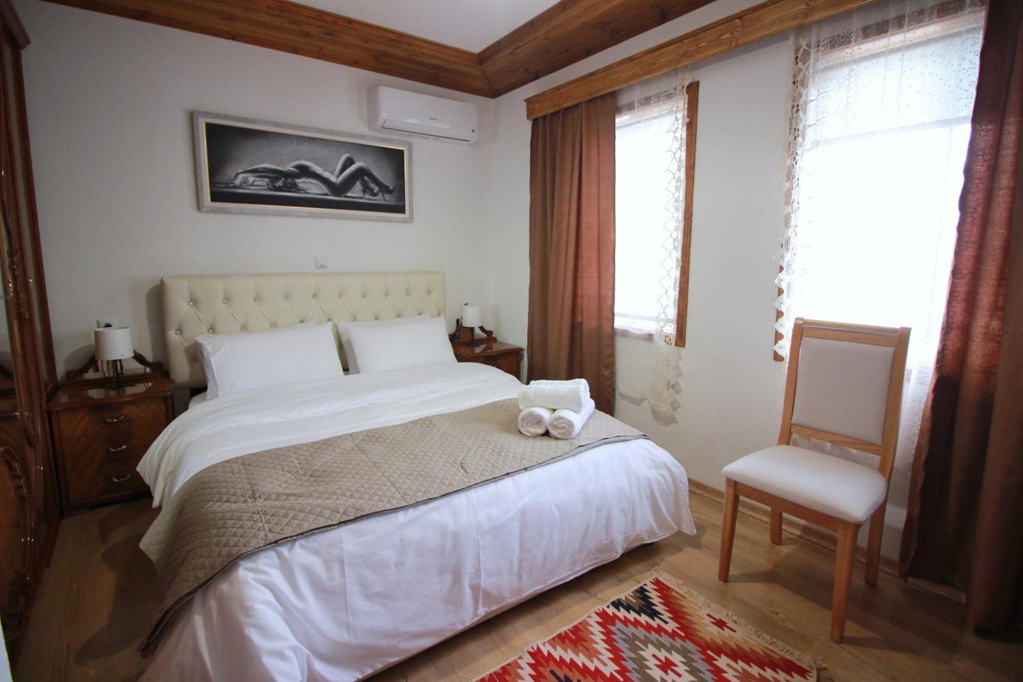 Emblematic House 3 Apartment Gjirokaster Bagian luar foto