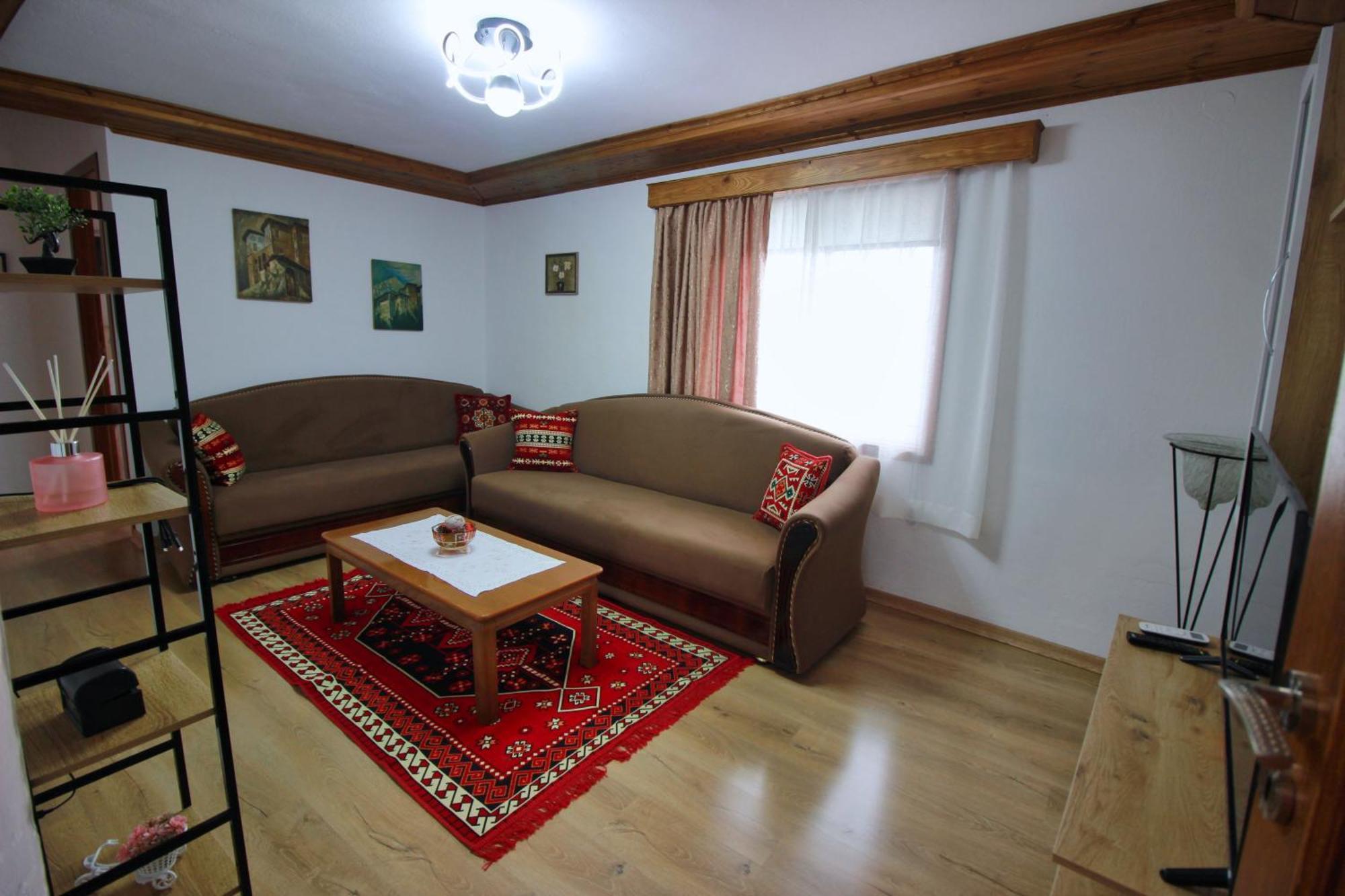 Emblematic House 3 Apartment Gjirokaster Bagian luar foto